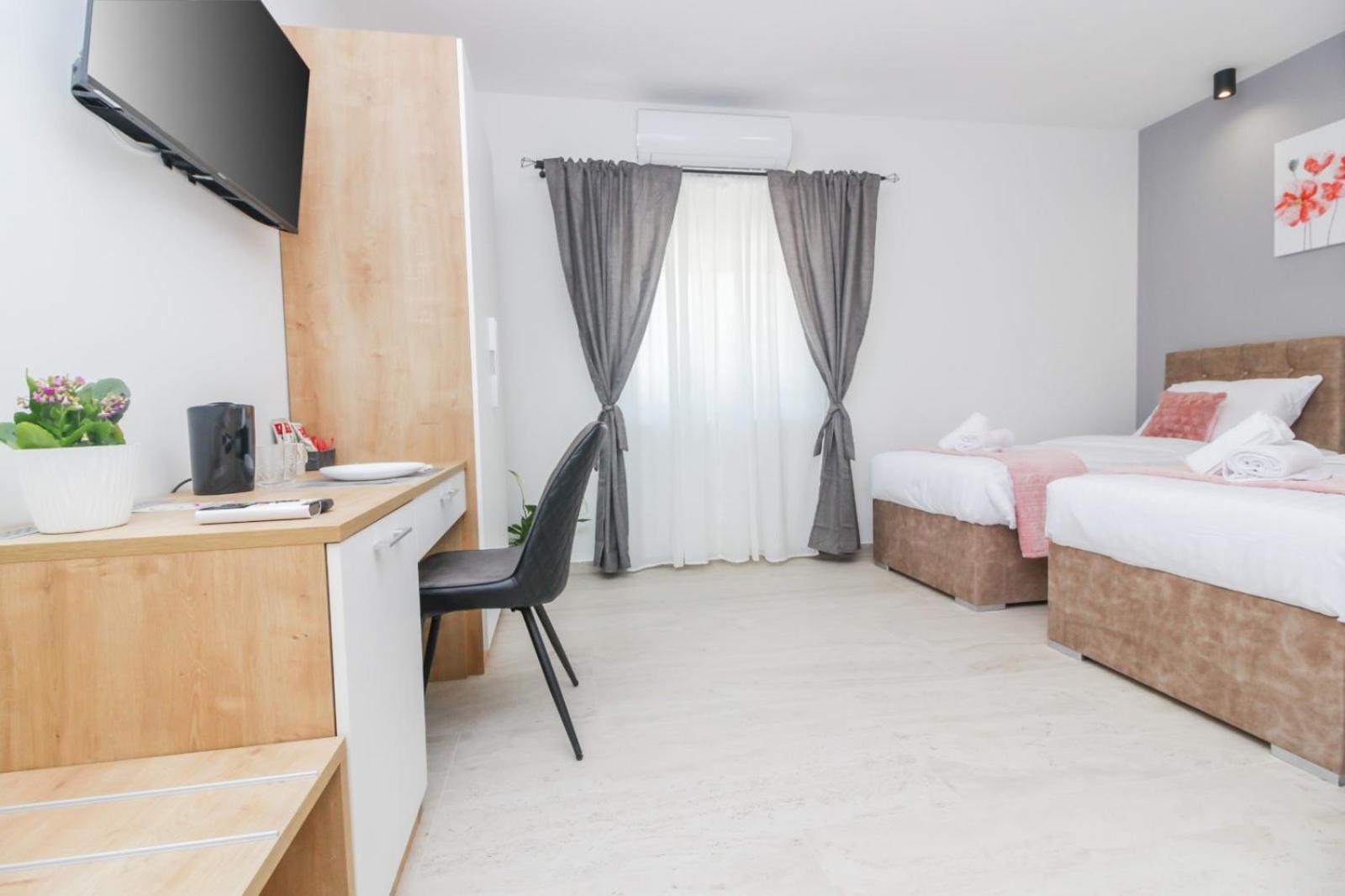 Rooms Zemunik Donji Zemunik Bagian luar foto