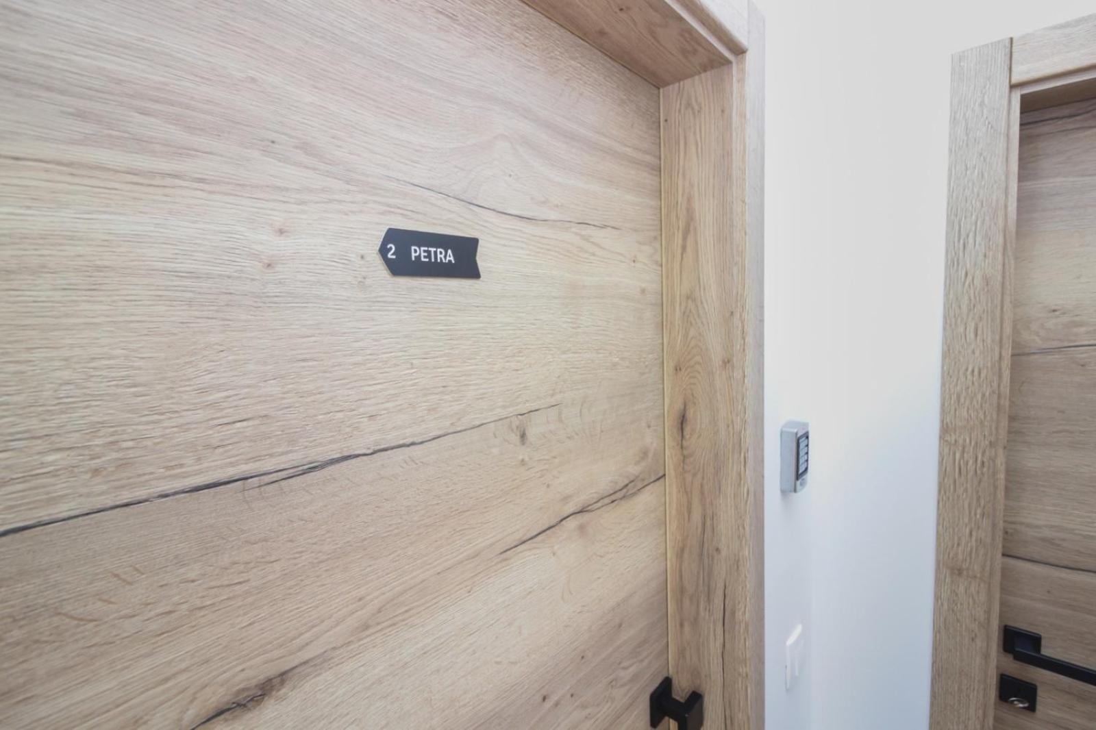 Rooms Zemunik Donji Zemunik Bagian luar foto